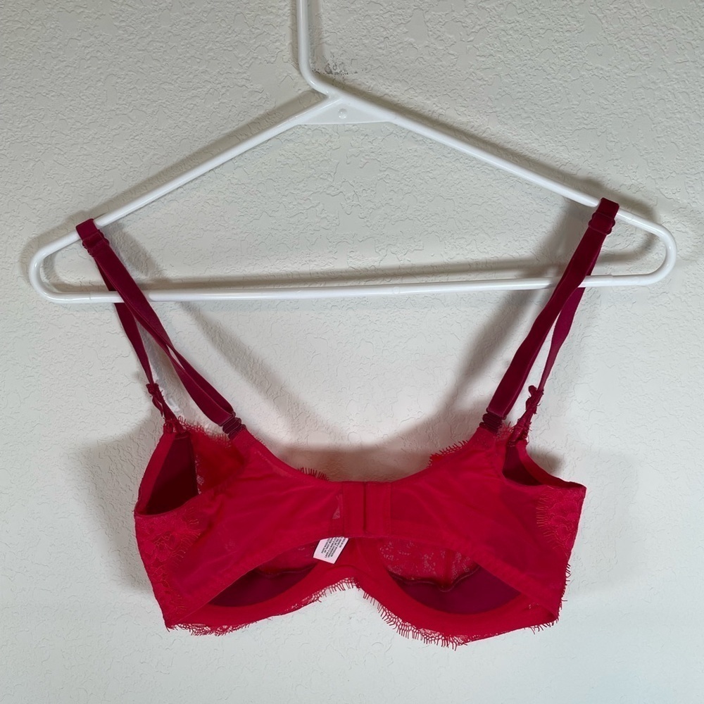 Victoria’s Secret Dream Angels Red Lace Bra - Picture 6 of 9